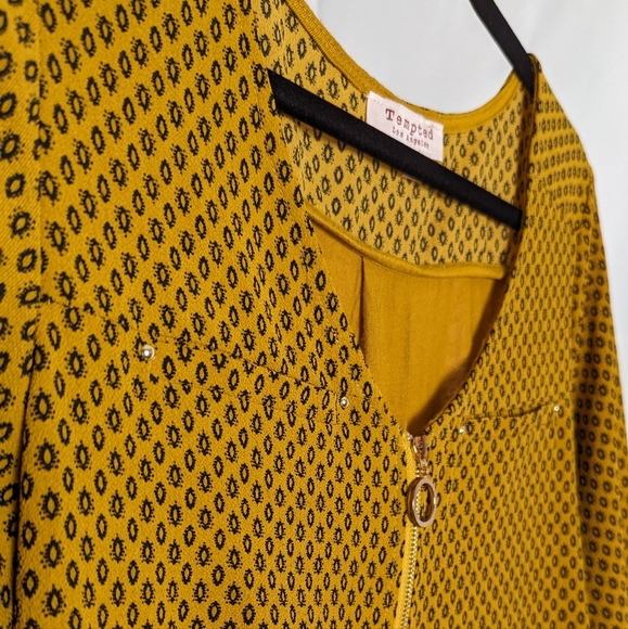 Tempted mustard yellow blouse w/ zipper detail - Picture 2 of 7